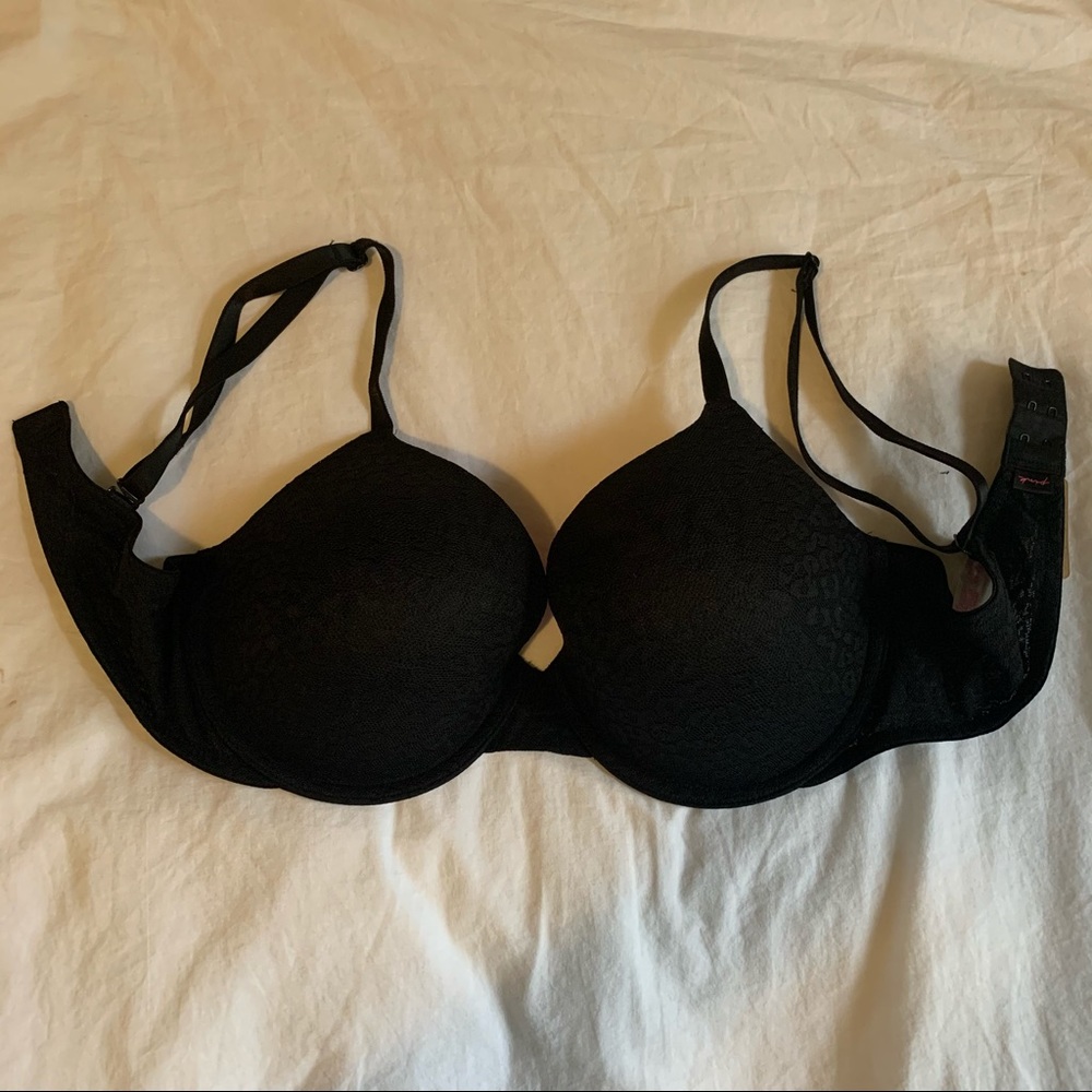 PINK Victoria’s Secret Black Leopard Print Lace Full Coverage Bra